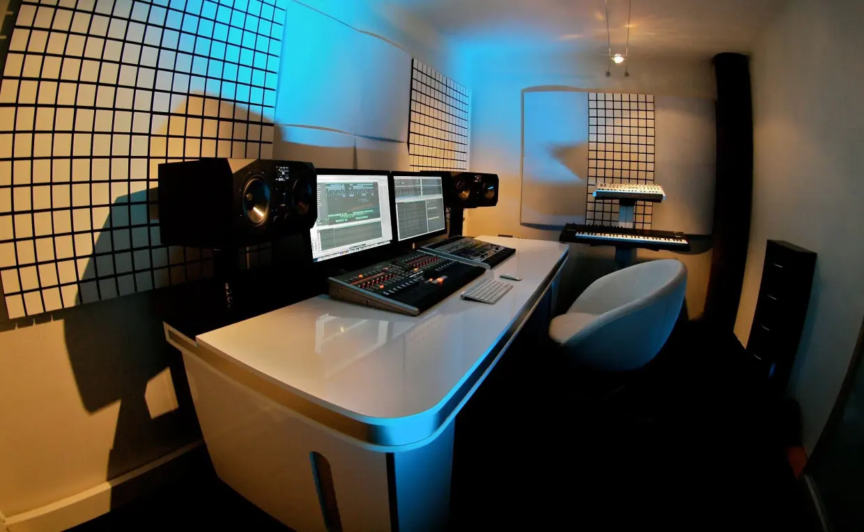 Dave Leatherman's studio room